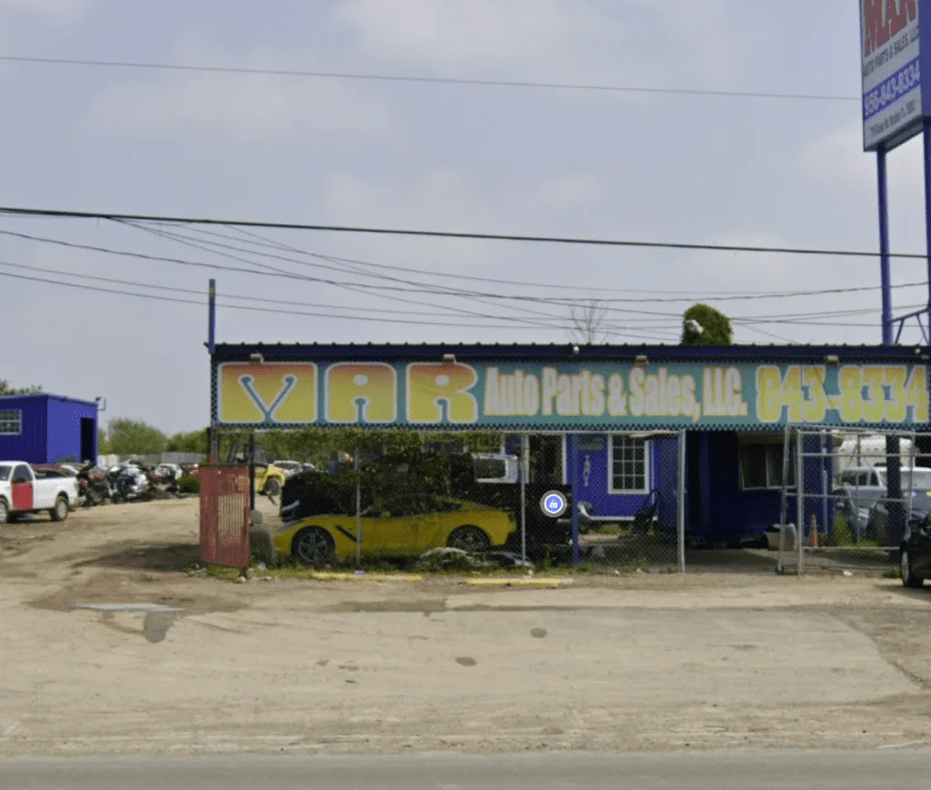 Exterior de Besar Auto Sale & Parts LLC