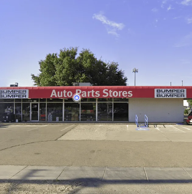 Exterior de Auto Plus Auto Parts