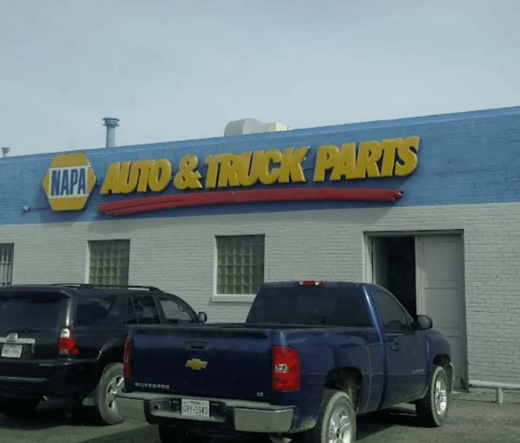 Exterior de NAPA Auto Parts – Odessa Main Auto and Truck Parts