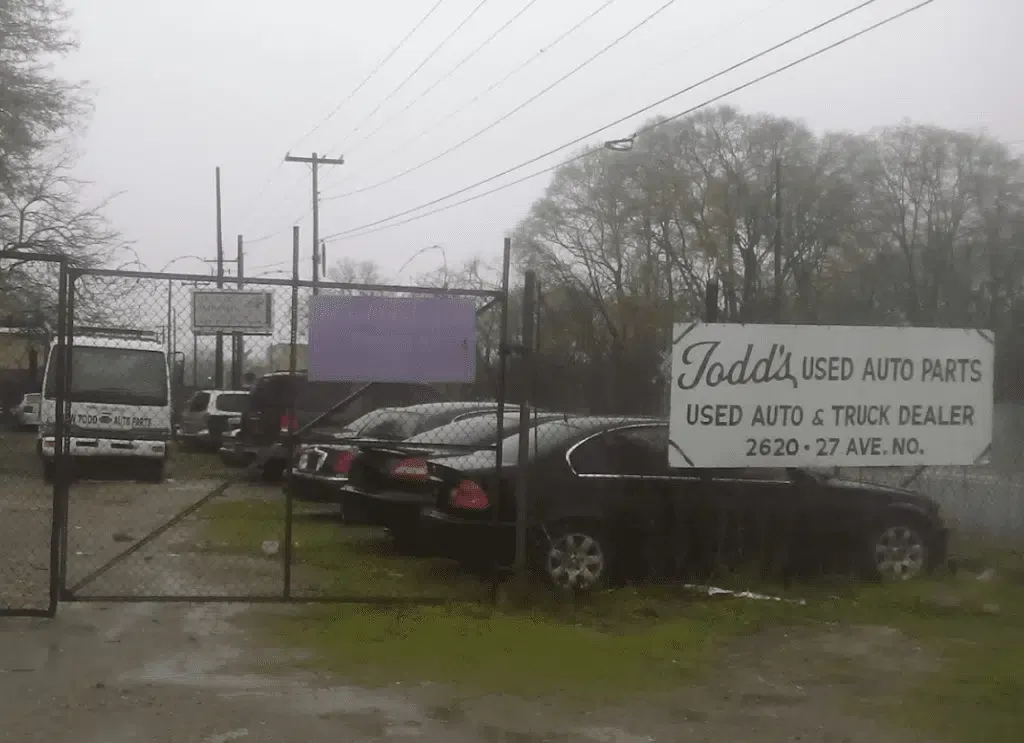 Exterior de New Todd’s Auto Parts And Used Car Dealer