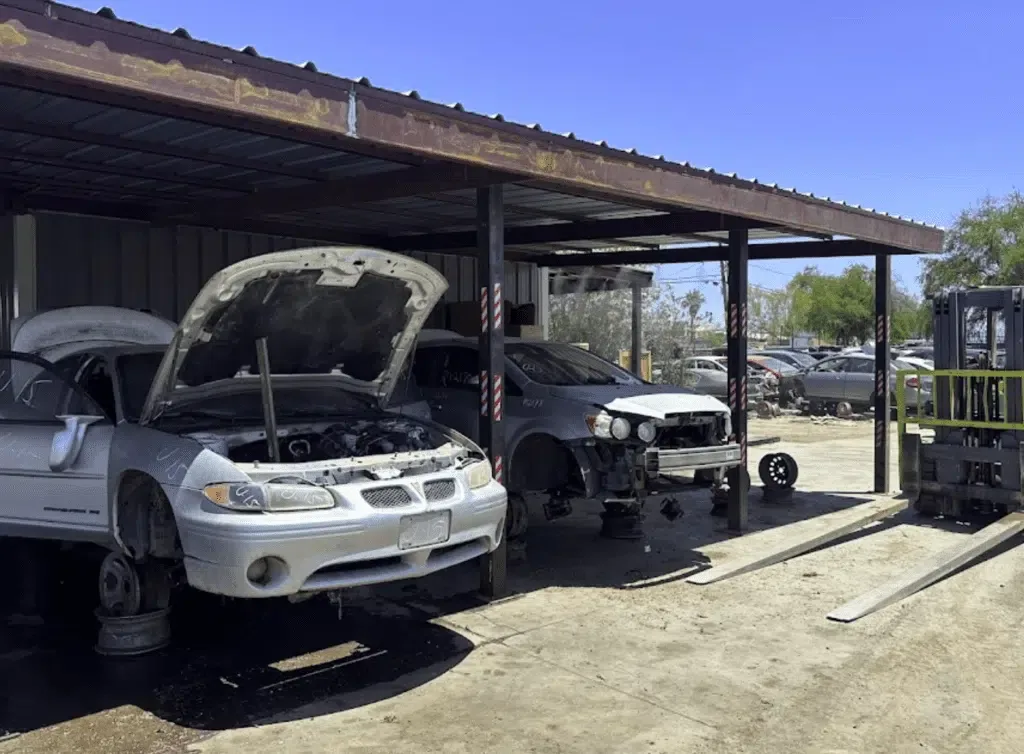 Piezas usadas de ABC Auto Wrecking Used Auto Parts