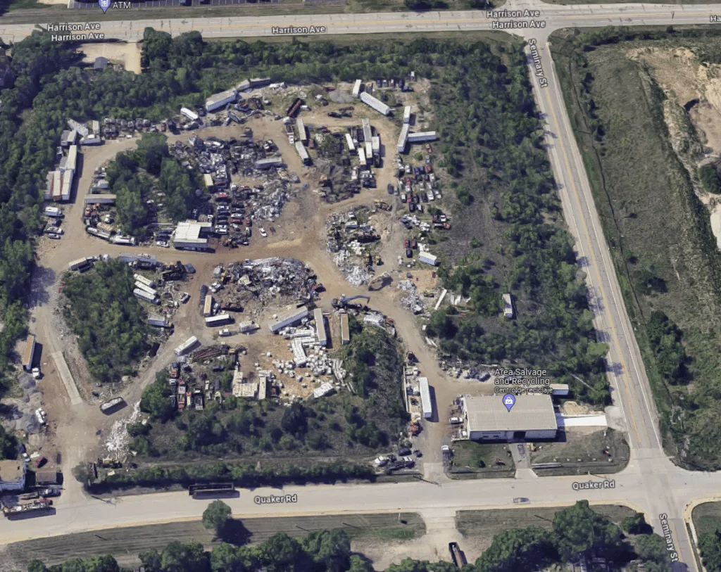 Exterior de Area Salvage and Recycling