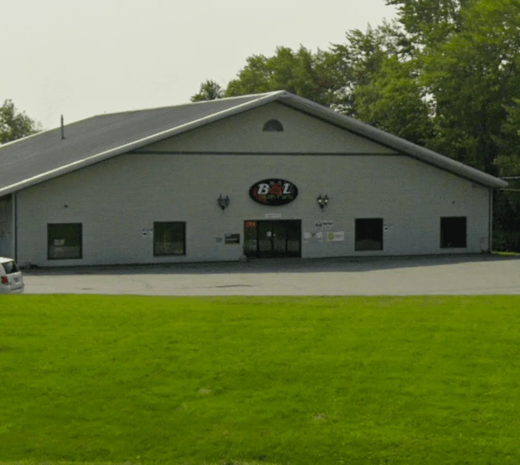 Exterior de B & L Auto Parts Powered by Parts Authority