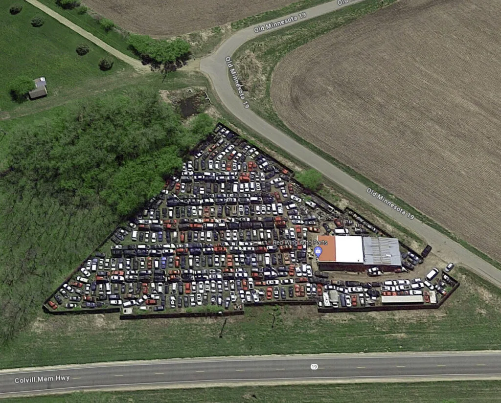 Exterior de Red Wing Auto Parts