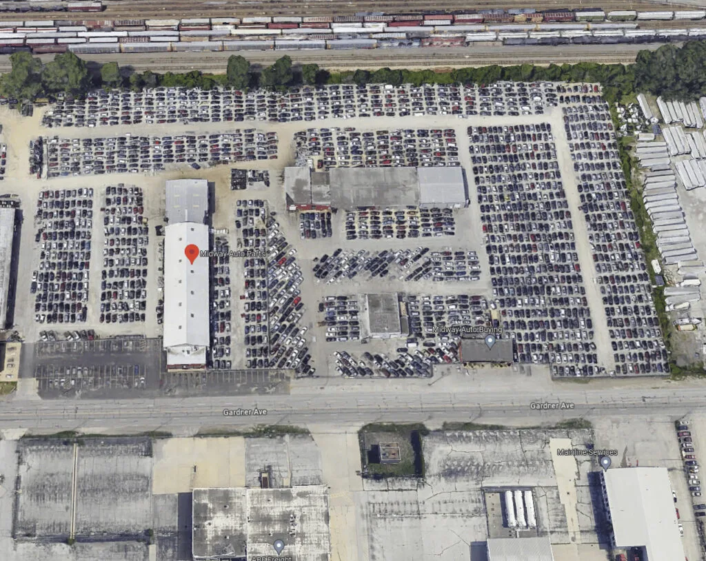 Exterior de Midway Auto Parts