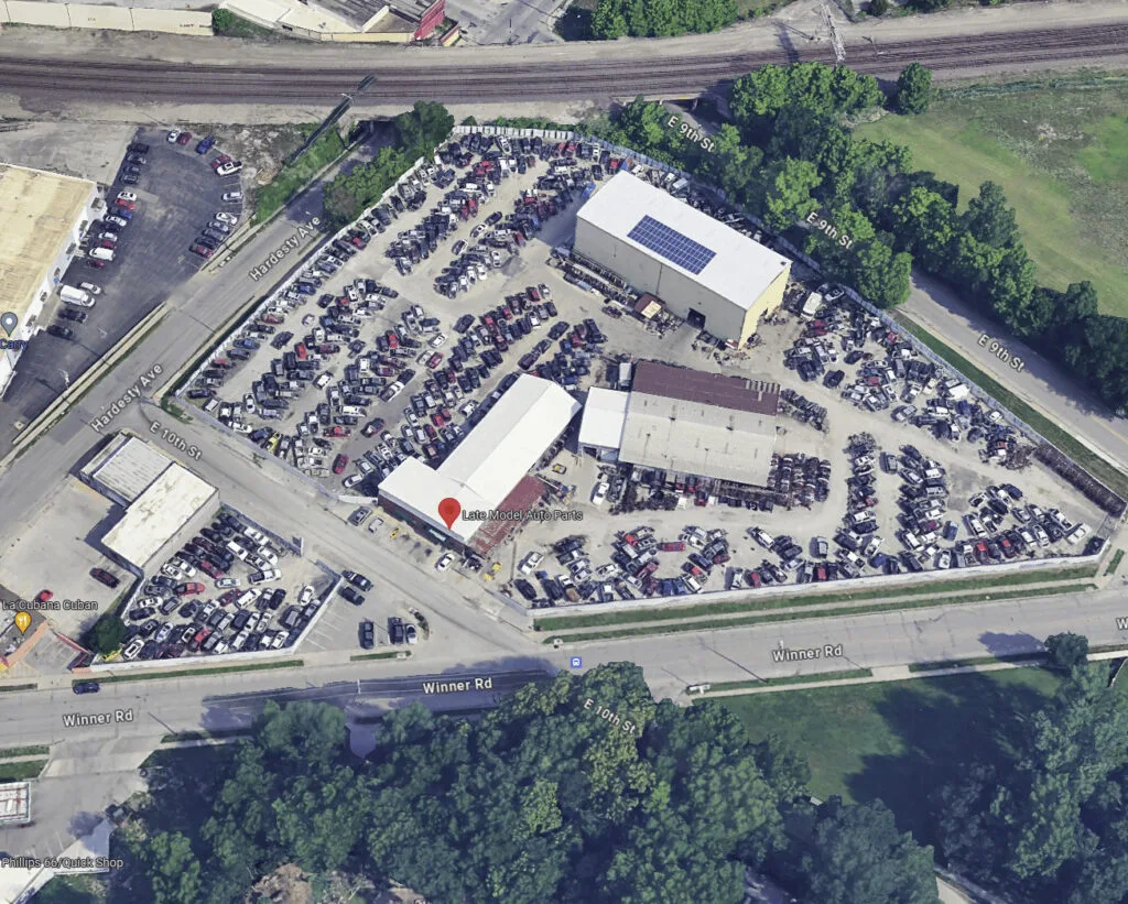 Exterior de Late Model Auto Parts