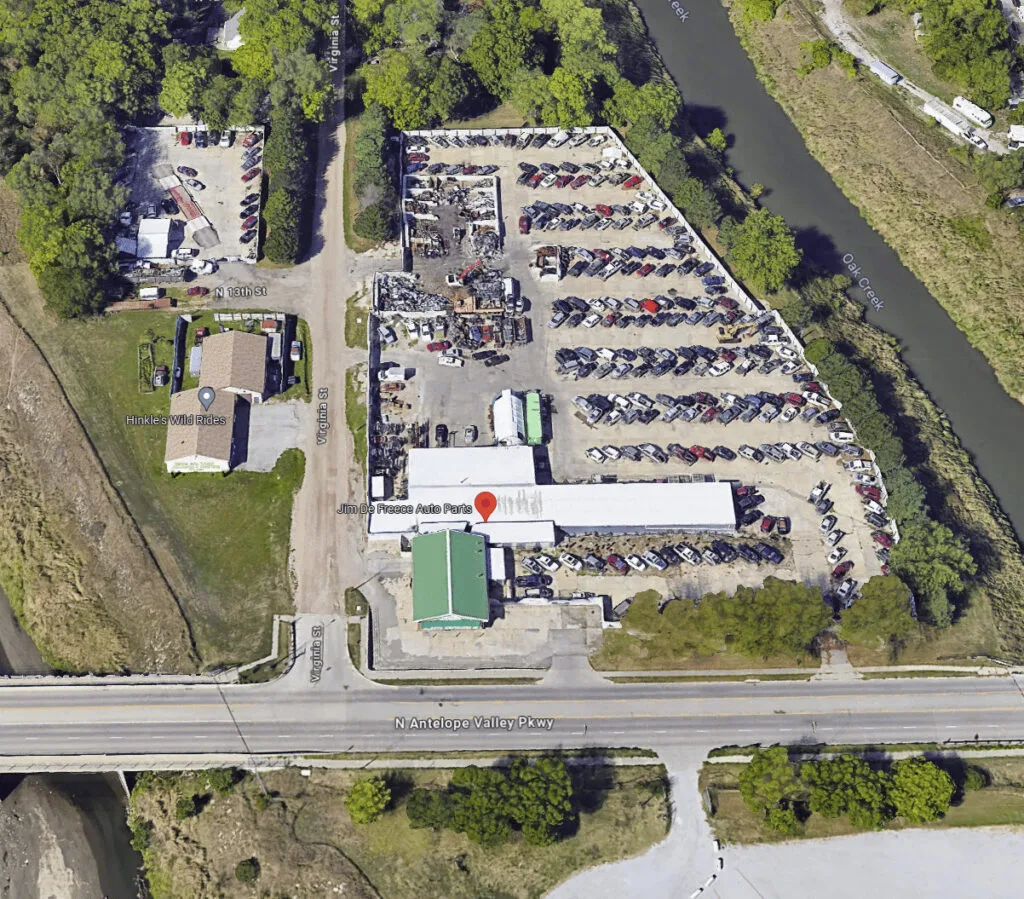 Exterior de Jim De Freece Auto Parts
