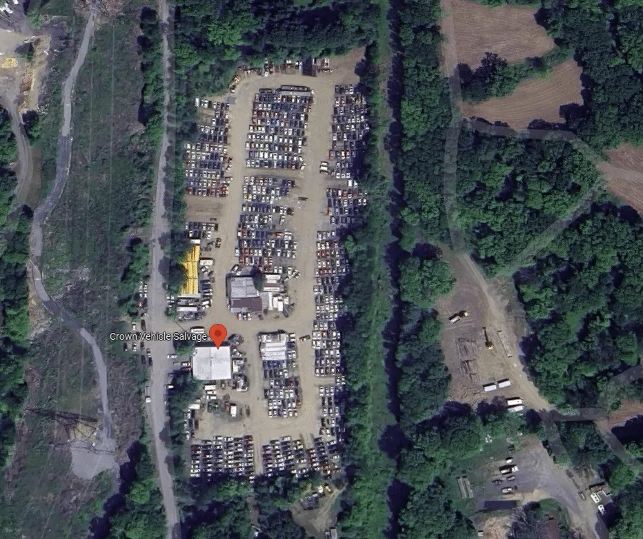 Exterior de Crown Vehicle Salvage LLC