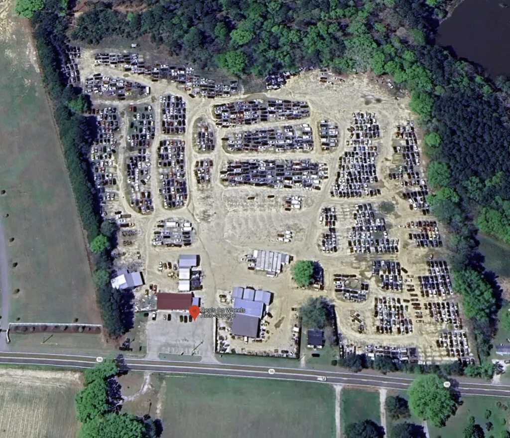 Exterior de Deals On Wheels Auto Salvage
