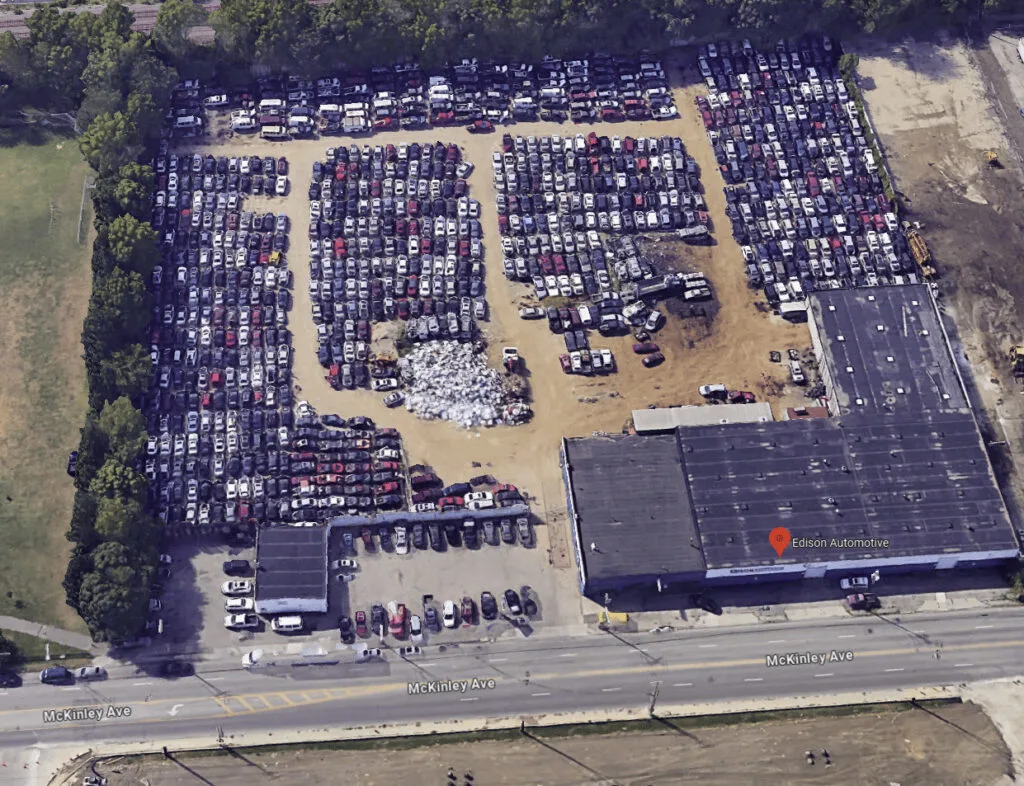 Exterior de Edison Automotive Inc