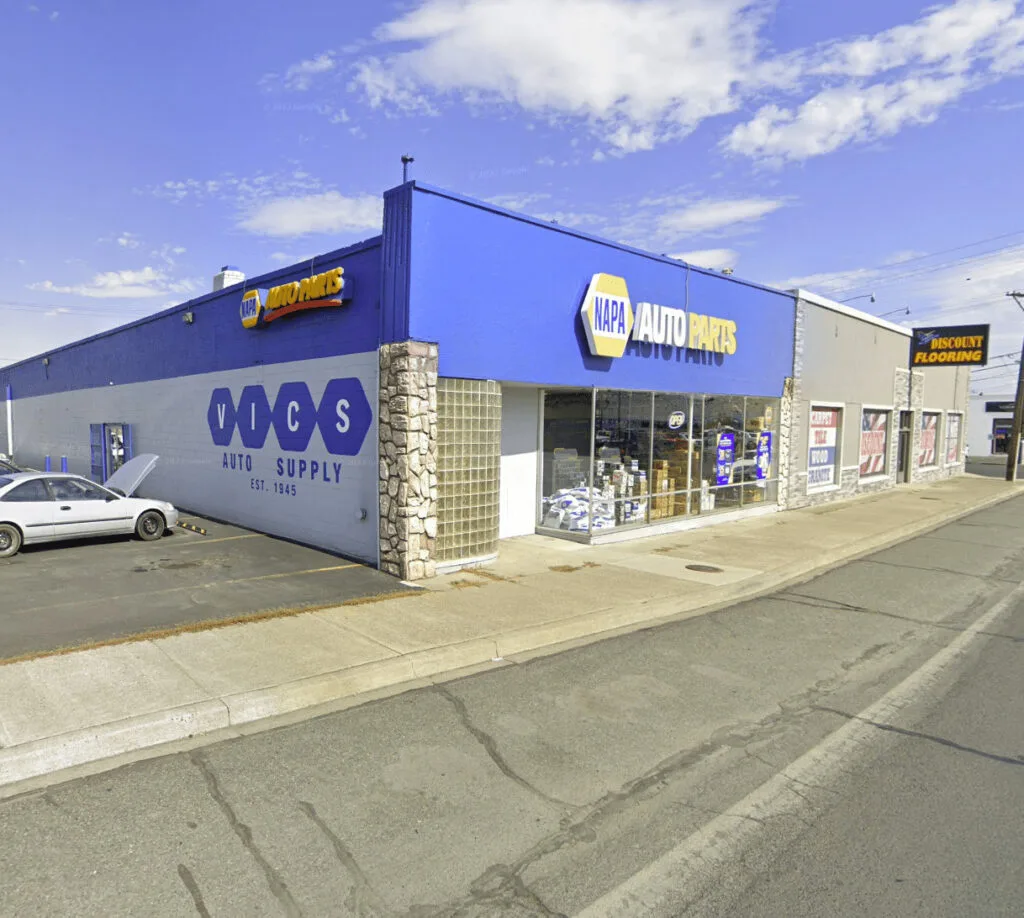Exterior de NAPA Auto Parts – Vic’s Auto & Supply