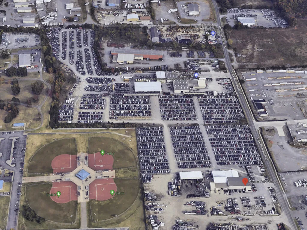 Exterior de Pick Your Part – Nashville