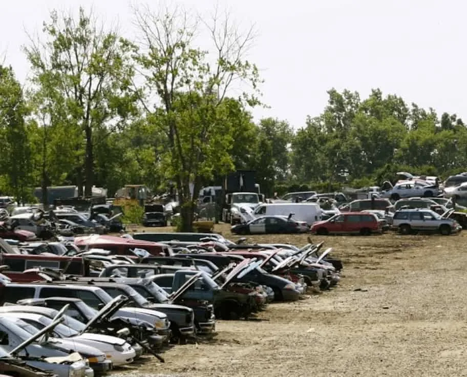 Fotografía de Sturtevant Auto Salvage