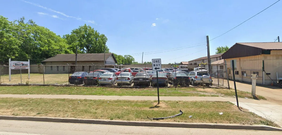 One Way Auto Parts Inc — imagen 1 de 3