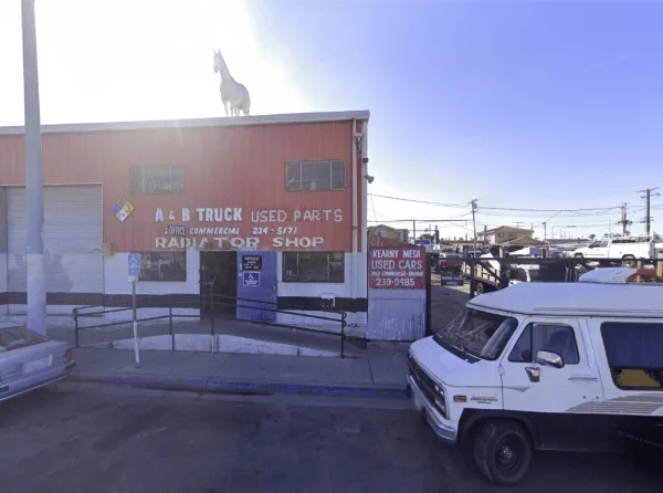 Exterior de A & B Truck Recycling