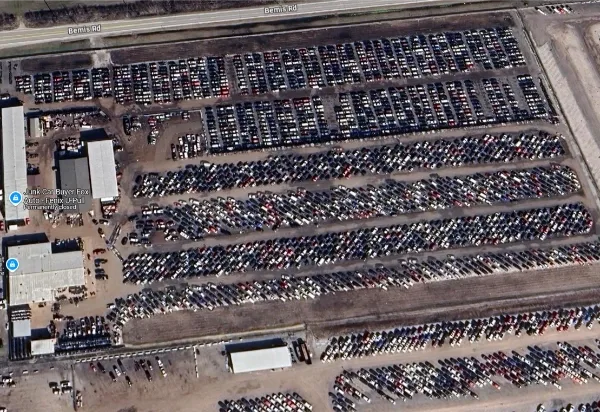 Exterior de Fenix Parts Detroit (Previously Fox Auto Parts) CERRADO PERMANENTEMENTE