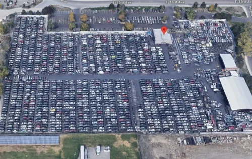 Exterior de Pick Your Part – Aurora