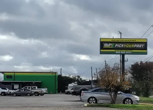 Outside Pick Your Part – Houston SW