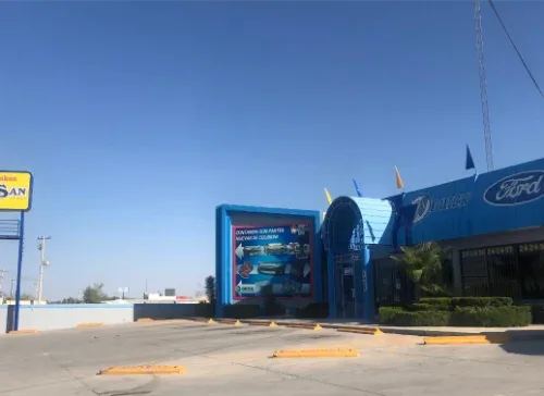 Exterior de YONKE JESAN (Juárez, Chihuahua, México)