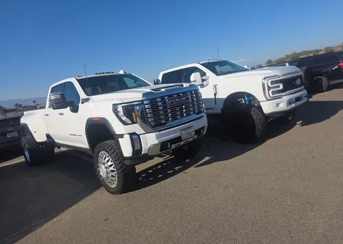 Exterior de Astro Auto
