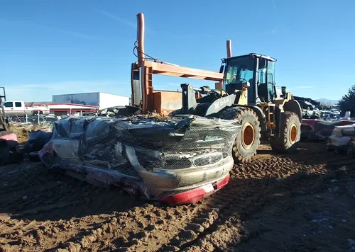 Exterior de Boneyard Auto Salvage