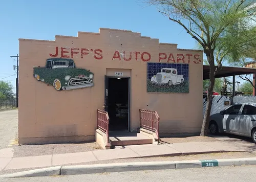 Exterior de Jeff's Used Parts