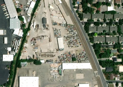 Vista aérea del patio de Midvale All Small Auto Inc.