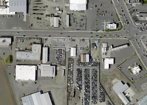 Vista aérea del patio de U-Pull-It Auto Parts (Yakima)