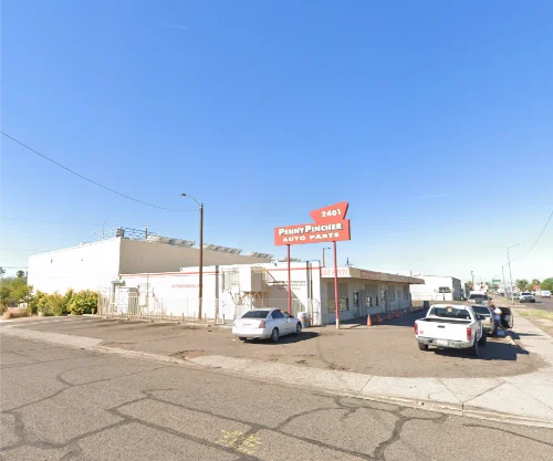 Penny Pincher Auto Parts entrada